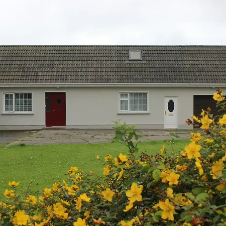 Family Home, 20 Mins From Youghal *