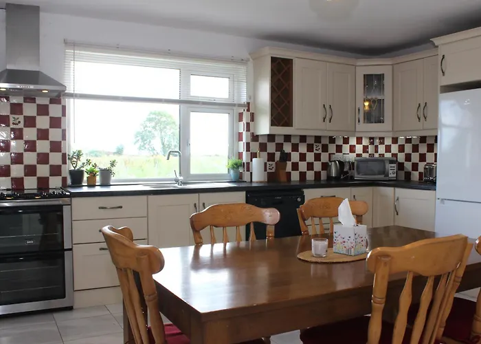 Holiday home Family Home, 20 Mins From Youghal *